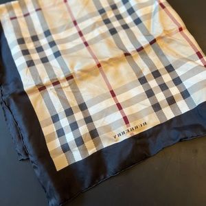 Burberry silk 100% scarf